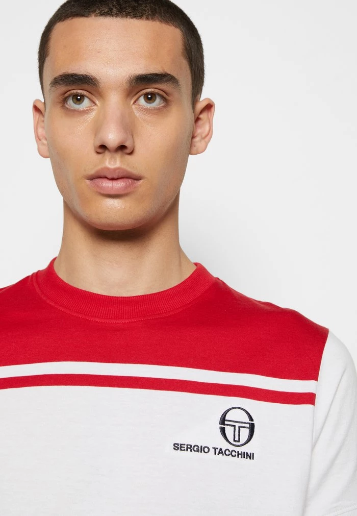 Sergio Tacchini NEW YOUNG LINE TEE - Print T-shirt - White/tango Red 7 Sergio Tacchini NEW YOUNG LINE TEE - Print T-shirt - White/tango Red - Image 7