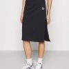 Sergio Tacchini NEKA SKIRT - A-line Skirt - Dark Blue -Sergio Tacchini Sales 53dfe79b867442d69c58df668fcd6b15