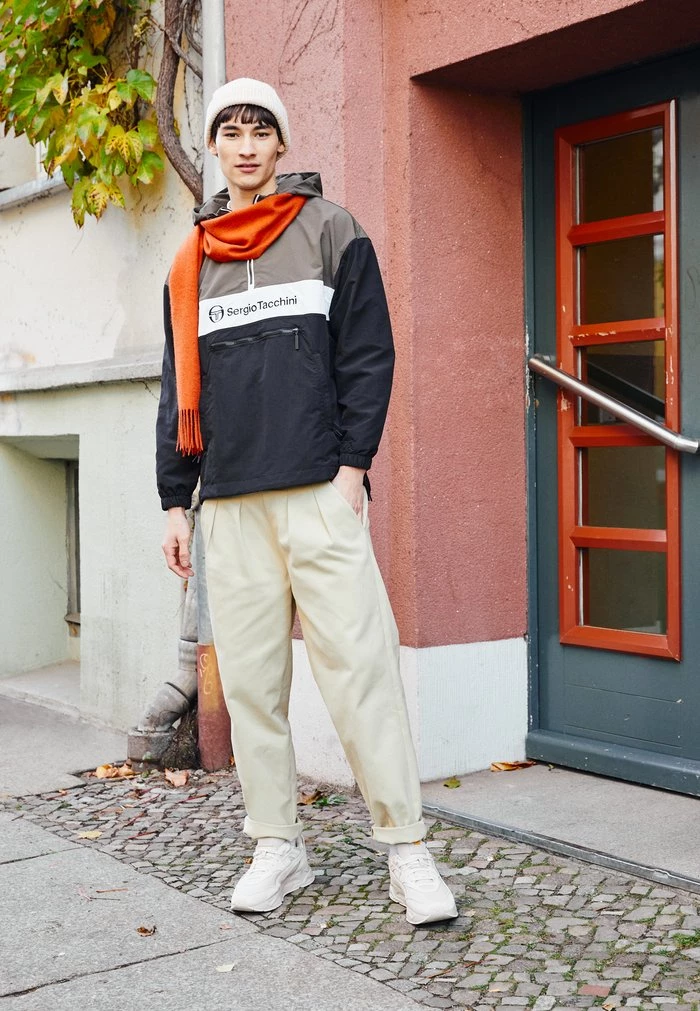 Sergio Tacchini ANORAK - Windbreaker - Black/olive/anthracite 2 Sergio Tacchini ANORAK - Windbreaker - Black/olive/anthracite - Image 2