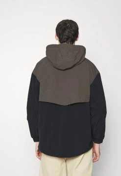 Sergio Tacchini ANORAK - Windbreaker - Black/olive/anthracite 13 Sergio Tacchini ANORAK - Windbreaker - Black/olive/anthracite -Sergio Tacchini Sales 736eb222520d464e9f68c16ae74d476c