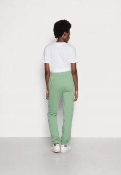 Sergio Tacchini AMANDA PANTS - Tracksuit Bottoms - Basil -Sergio Tacchini Sales 75b215a4877744999ce4c649ebc7005e