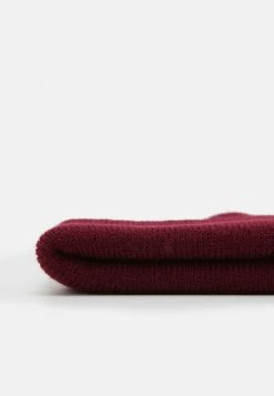 Sergio Tacchini DIXON TURN UP BEANIE UNISEX - Beanie - Port -Sergio Tacchini Sales 790388e39ba5457db043772083ae5dbf