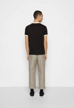 Sergio Tacchini MASTERS TEE - Print T-shirt - Black/gardenia -Sergio Tacchini Sales 8c32872ac7744113b3b68ad9bc87a4a2