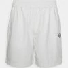Sergio Tacchini SHORT - Sports Shorts - White -Sergio Tacchini Sales a753bd8cfd234093b77a9a0437624dad