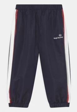 Sergio Tacchini NISKY BABY TRACKSUIT SET UNISEX - Tracksuit - Night Sky/tango Red 6 Sergio Tacchini NISKY BABY TRACKSUIT SET UNISEX - Tracksuit - Night Sky/tango Red -Sergio Tacchini Sales b4bbb422ec0945219feeb471100b5243