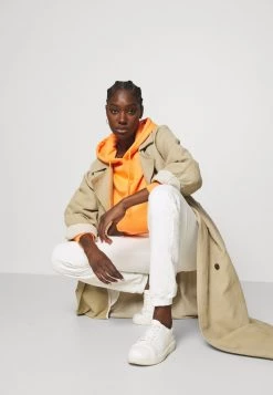 Sergio Tacchini AMANDA PANTS - Tracksuit Bottoms - Egret -Sergio Tacchini Sales e3fb7098d6db4c1782ed78e700f7d41e